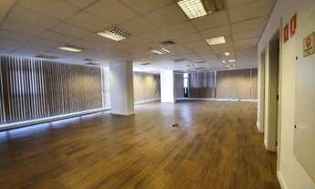 Imagem 6: Ponto comercial/Loja/Box para aluguel e venda possui 572 metros quadrados com 1 quarto