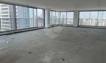 Imagem 2: APTO TIPO GARDEM COM 577 M, AREA EXTERNA, 4 SUITES, ESPAÇO GORMET, JARDIM