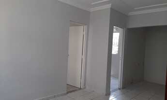 Imagem 4: Apartamento em excelente localização, próximo a vias de fácil acesso à ônibus, e ao Colégi