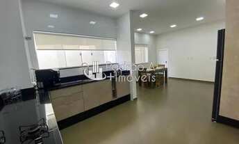 Imagem 6: Casa em Condomínio de Alto Padrão para Locação no bairro Recreio dos Bandeirantes, 4 dormi