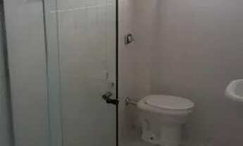 Imagem 2: Apto na Heitor Penteado , 2 dormitorios grandes com armarios, 1 vaga de garagem,sala e coz