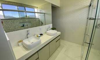 Imagem 2: Mansão completa com acabamento impecável, 4 suítes! Red Park, Rio Vermelho!