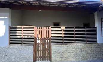 Imagem 3: Apartamento para Venda em Araruama, Bananeiras, 2 dormitórios, 1 banheiro, 1 vaga