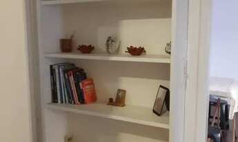 Imagem 2: Apartamento para venda com 70 metros quadrados com 2 quartos em Laranjeiras - Rio de Janei