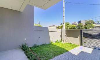 Imagem 2: Sobrado para venda com 127 metros quadrados com 3 quartos em Uberaba - Curitiba - PR