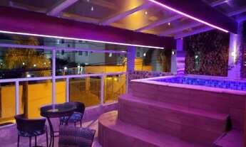 Imagem 4: Lindo Sobrado com Piscina e Ar-condicionado