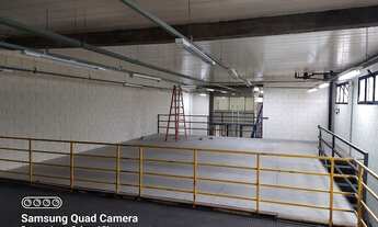 Imagem: ÓTIMA OPORTUNIDADE! Galpão com 5 vagas