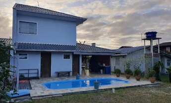 Imagem 4: Linda Residência com geração de energia solar