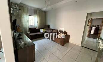 Imagem 3: Casa com 3 dormitórios à venda, 290 m² por R$ 800.000,00 - Anápolis City - Anápolis/GO