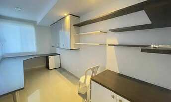 Imagem 3: Casa de condomínio térrea para aluguel e venda possui 170 metros quadrados com 3 quartos