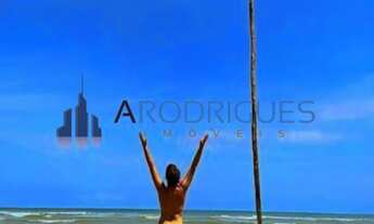 Imagem 4: Casa à beira mar, na praia de Itacimirim