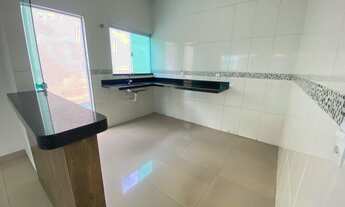 Imagem 3: Casa para venda tem 180 metros quadrados com 3 quartos em Jardim Patrícia - Uberlândia - M