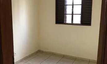 Imagem 5: Aluga-se casas 02 dormitórios de fundos no bairro Amoras 1 em Engenheiro Shimith