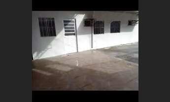 Imagem 5: Casa com 3 quartos, 3 banheiros e portão eletrônico