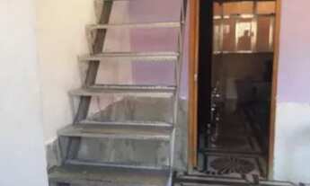 Imagem 5: Casa de 2 andares com cobertura