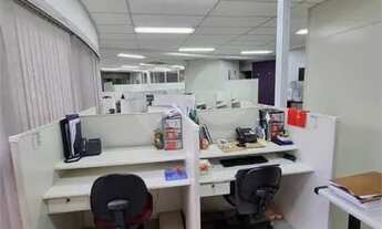 Imagem 7: Imóvel comercial 360 m2, com estações de trabalho prontas para uso!