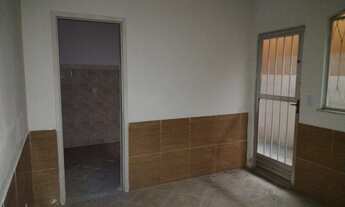 Imagem 7: Casa - Quarto, sala, cozinha, banheiro e área interna em Agostinho Porto