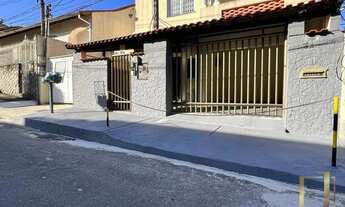 Imagem: Casa de 3 quartos com vaga no Pé Pequeno