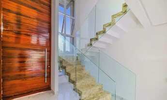 Imagem 6: Aqui, você pode garantir a sua casa em um ambiente sofisticado, seguro e cercado pela natu