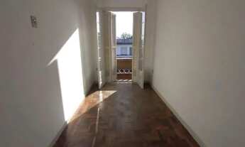 Imagem 5: Apartamento no Bairro São João com 100 m², 2 dormitórios, sala de estar, cozinha, 2 sacada