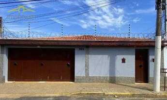 Imagem 2: Casa com 4 dormitórios para alugar, 230 m² por R$ 3.370/mês - Jardim São Roque - Americana