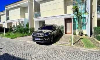 Imagem: Casa duplex em condomínio próximo à Av