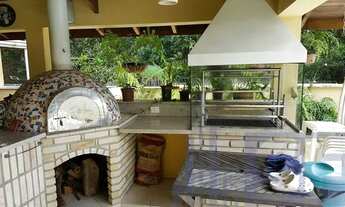 Imagem 2: Casa de condomínio para venda possui 600 metros quadrados com 5 quartos em Granja Viana