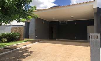 Imagem 2: Casa de condomínio térrea para aluguel e venda possui 206 metros quadrados com 3 quartos