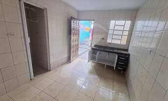 Imagem 7: Casa com quarto, cozinha e banheiro