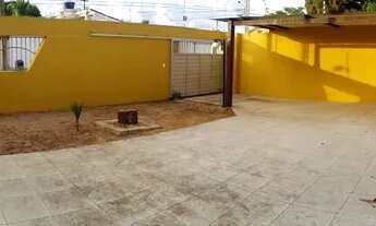 Imagem 4: LOCAÇÃO - Excelente Casa no bairro Pitimbu - 03 Quartos e bastante espaço!