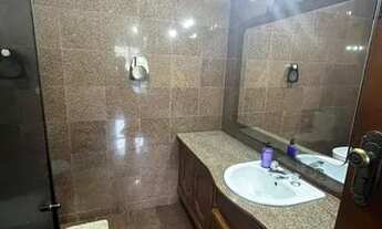 Imagem 7: Térrea para venda possui 1000 metros quadrados com 5 quartos