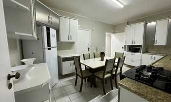 Imagem 4: Apartamento mobiliado na quadra da praia com 2 quartos + dependência em Pompéia - Santos