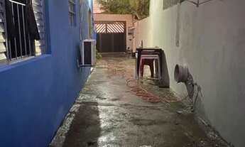 Imagem 4: Vendo terreno c 3 casas