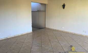 Imagem 3: Casa com 4 quartos - Bairro Centro em Rolândia