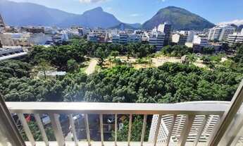 Imagem: Frente Pça N. Sra. Paz! 3 quartos e garagem!