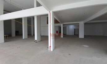 Imagem 7: Loja com sobre loja de 821,68m², com 20 vagas de garagem cobertas no Abraão/Florianópolis