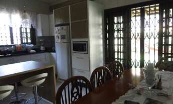 Imagem 5: Casa com 2 suítes, 2 dormitórios e 2 vagas de garagem no América