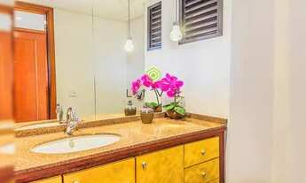 Imagem 4: Apartamento face norte com 04 quartos e 02 vagas de garagem, a venda no Bigorrilho!