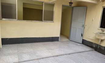 Imagem 4: Casa 2 qtos, Fonseca, 2 depósitos, câmeras, interfone, 5 min alameda