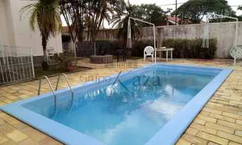 Imagem: Sobrado para venda possui 407 metros quadrados