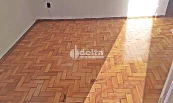 Imagem 2: Casa para aluguel, 3 quartos, 1 vaga, Fundinho - Uberlândia/MG