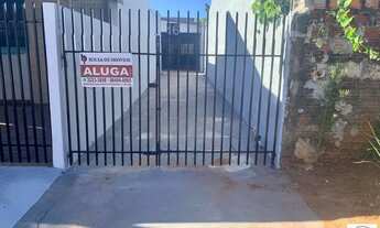 Imagem 2: Casa para alugar com 2 dormitórios em Jd regente, Maringá cod:41610001160