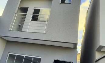 Imagem: SOBRADOS 04 QTOS JD-NOVO MUNDO