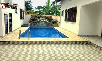 Imagem 1: CASA PRÓXIMO A PRAIA COM 3 SUÍTES PISCINA GARAGEM PARA 4 AUTOS R$740.000 MIRIAN IMOVEIS