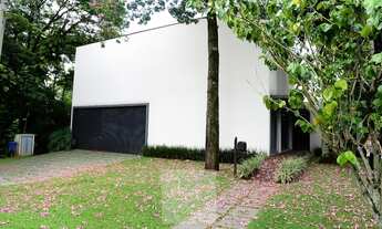 Imagem 2: Maravilhosa casa de esquina com muita área verde