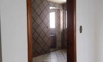 Imagem 3: Alugo excelente Ap no Edifício Piatã sito a Tv Lomas Valentina n2438