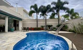 Imagem 2: Casa de condomínio Greville sobrado para venda com 302m² com 3 quartos