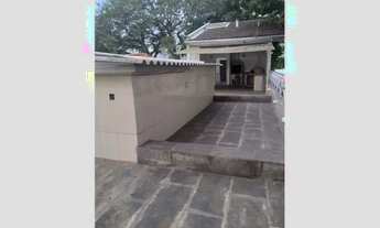 Imagem 3: Se você está procurando uma casa espaçosa, confortável e bem localizada em Moema, essa é a