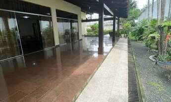 Imagem 4: Térrea para venda possui 1000 metros quadrados com 5 quartos