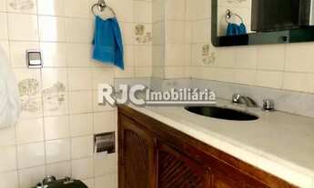 Imagem 7: Apartamento para venda possui 65 metros quadrados com 2 quartos em Tijuca - Rio de Janeiro